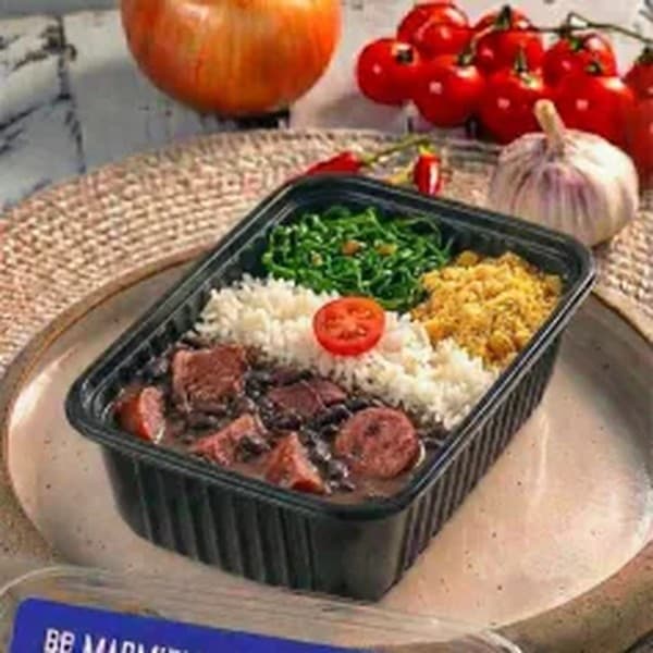 Feijoada Leve com Arroz branco, Couve e Farofa