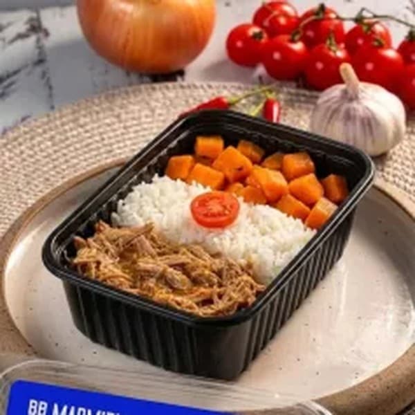 Pernil Suíno com Arroz branco e Cenoura