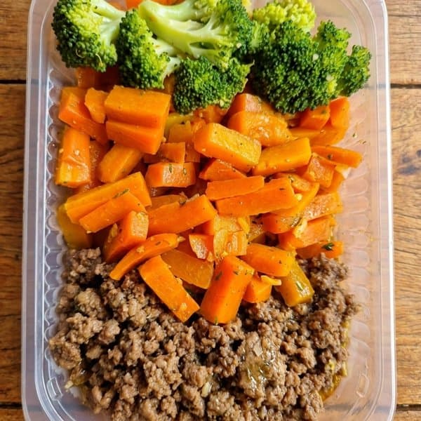 Carne moída com Cenoura e brócolis